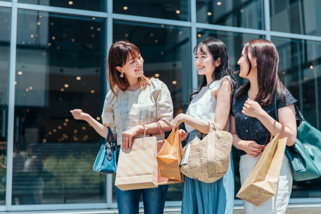 3人のおしゃれな女性